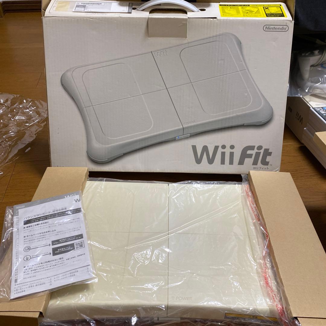 Wii fit wii本体