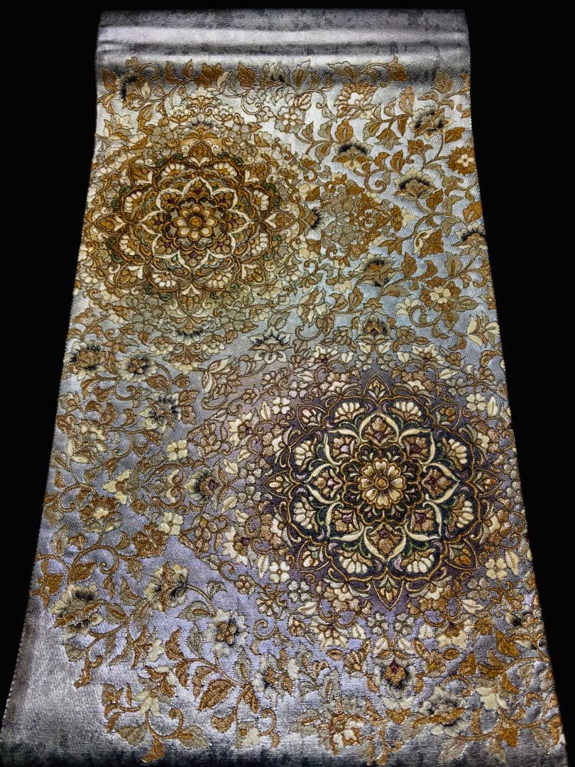 【超美品】袋帯 金駒刺繍　宝相華　お太鼓　シルバー