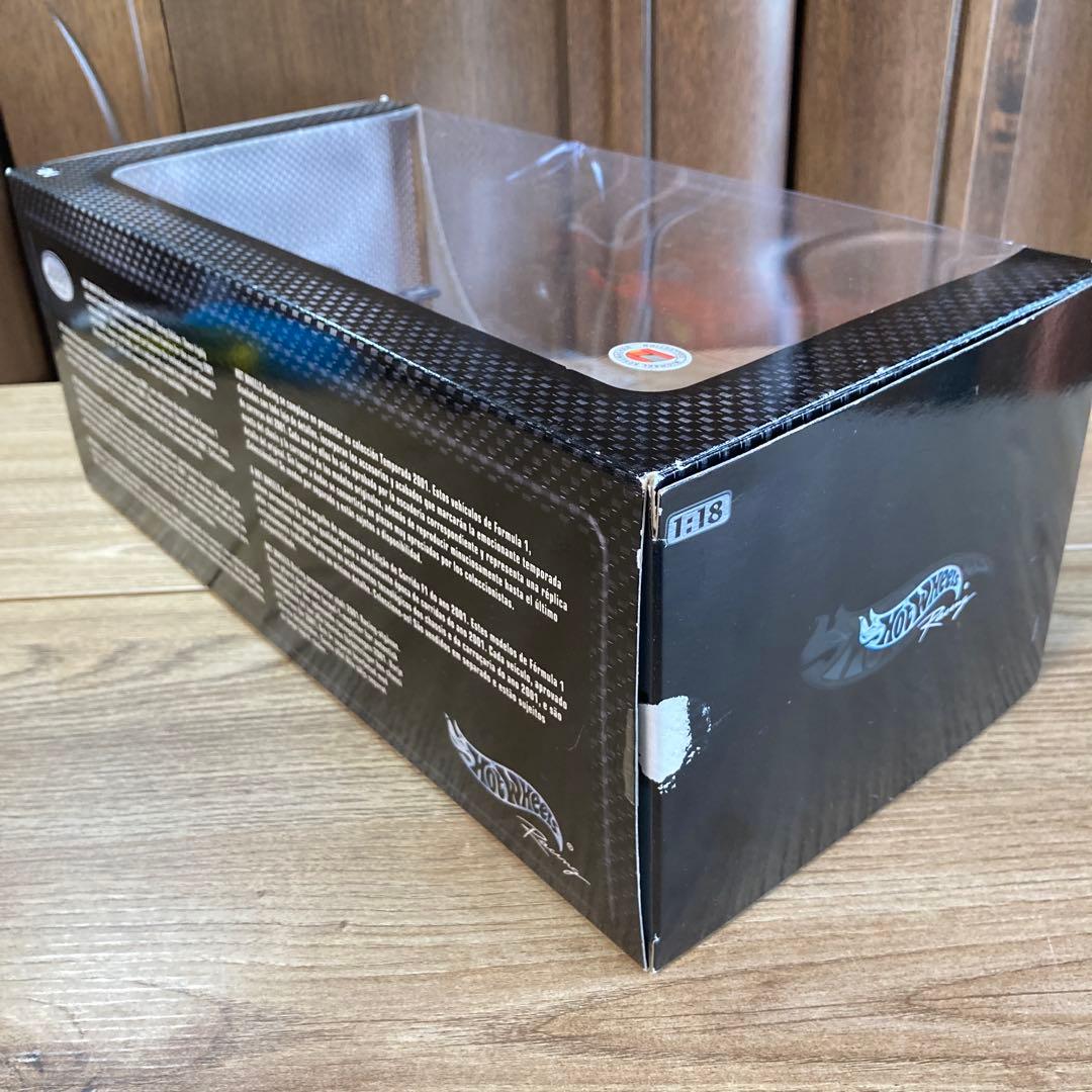 ホットウィール1/18 フェラーリ F2001 Mシューマッハ マルボロカスタム