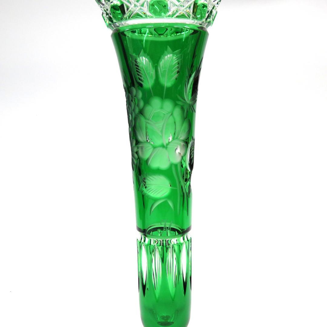 マイセンクリスタル　花瓶　花文彫一輪差し 色被せ　緑　箱付き