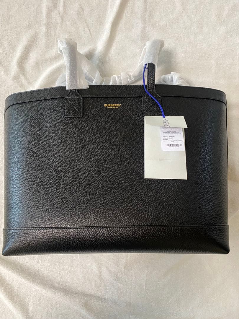 【新品未使用】BURBERRY ブラック レザー トートバッグ