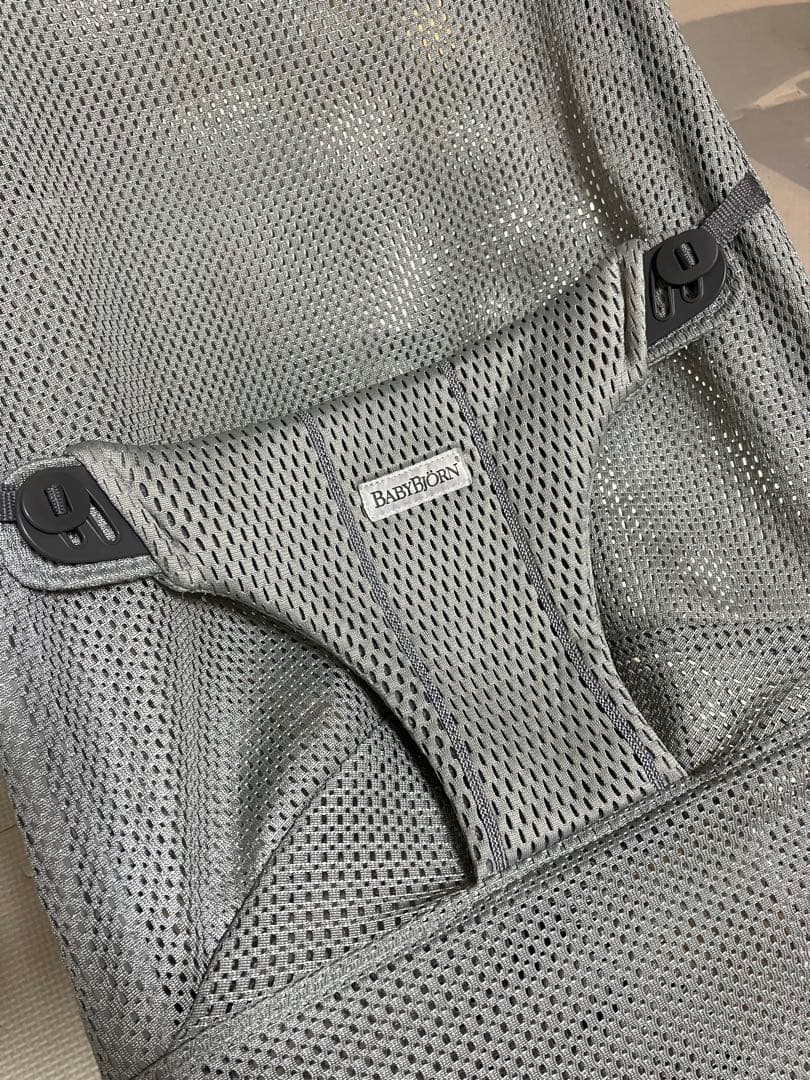 BABYBJÖRN ベビーチェア グレー メッシュ