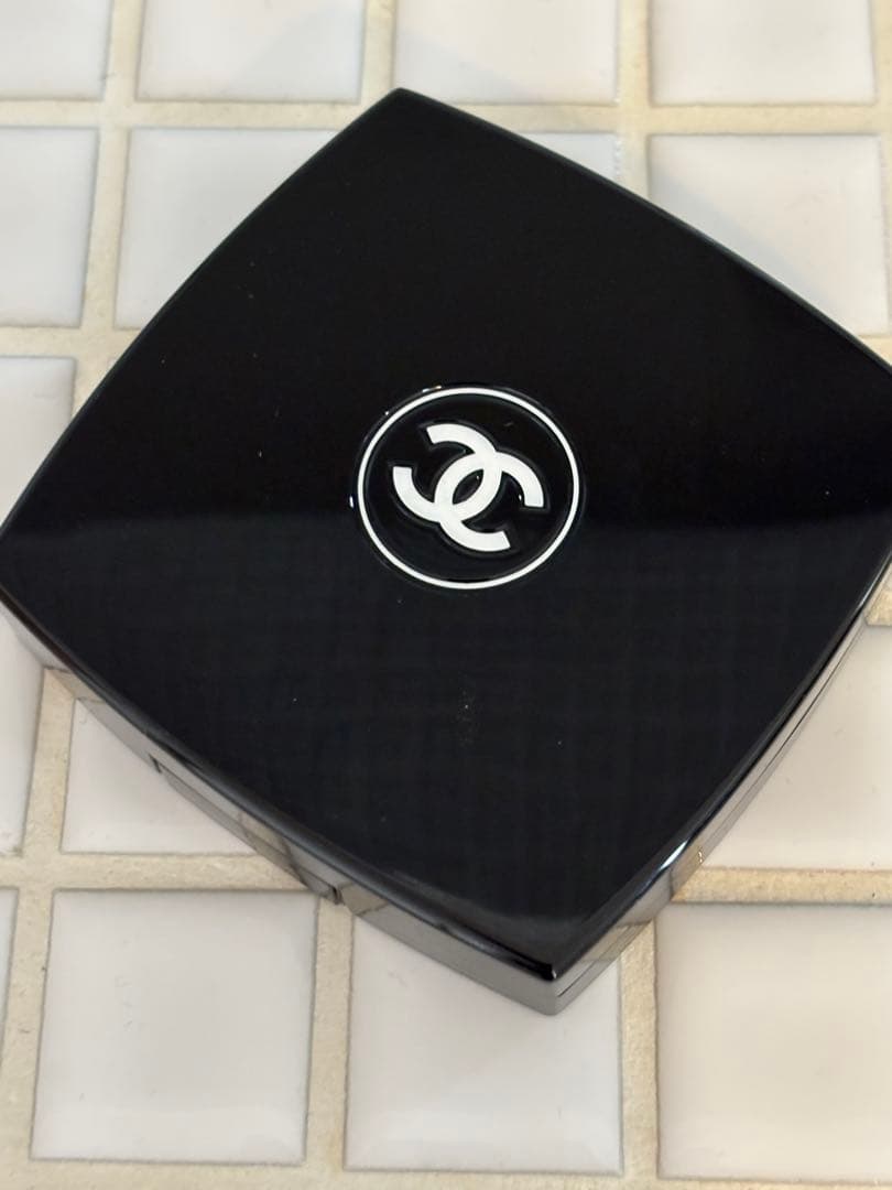 レ キャトル オンブル ブトン　239番