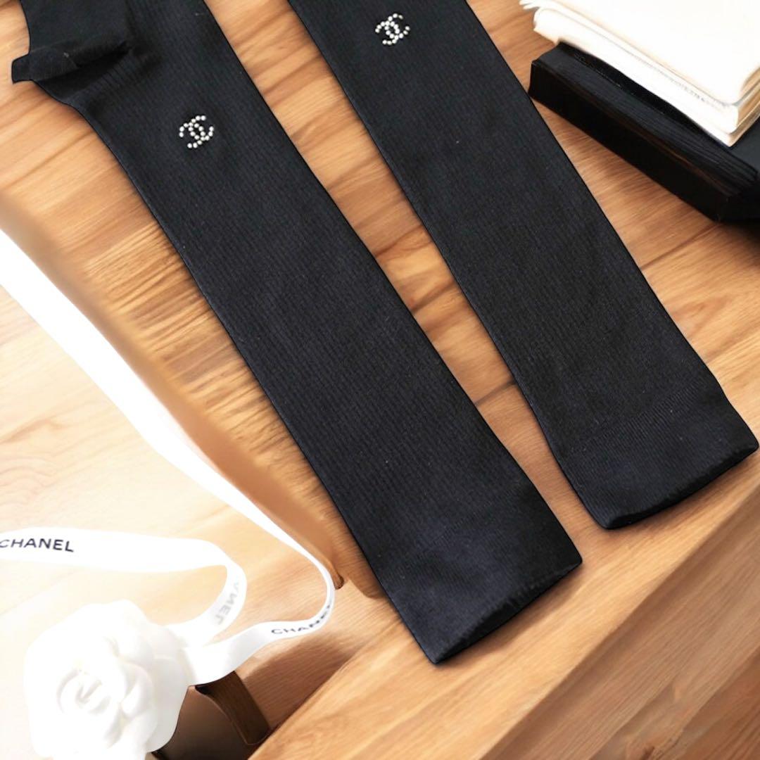 【CHANEL】シャネル CC ニーソックス　足のサイズ22〜23センチ