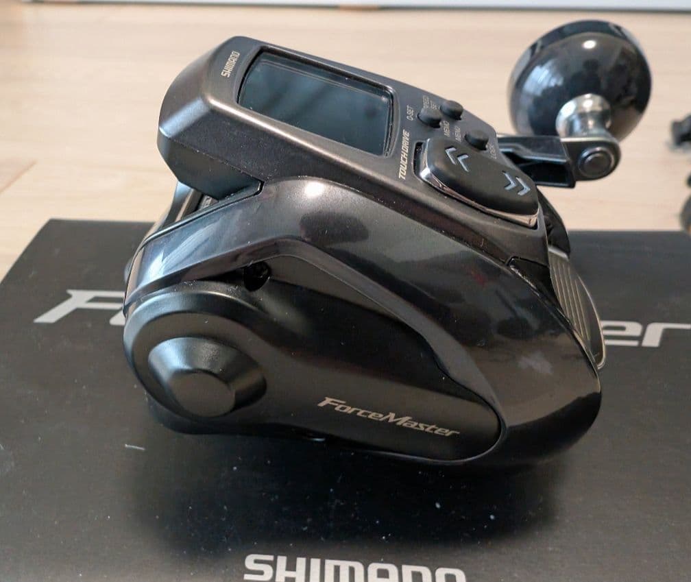 SHIMANO シマノ　23 フォースマスター600　リールカバー付き