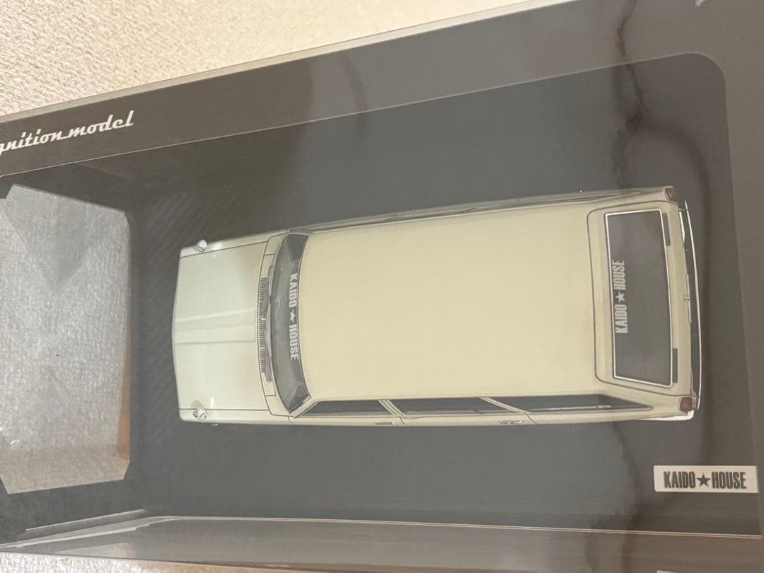 イグニッションモデル 1/18 510ブルーバード　バン