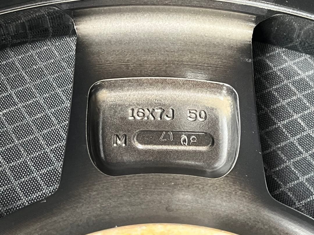 ヴェゼル 純正ホイール 16インチ 7j +50 PCD114.3 黒　4本