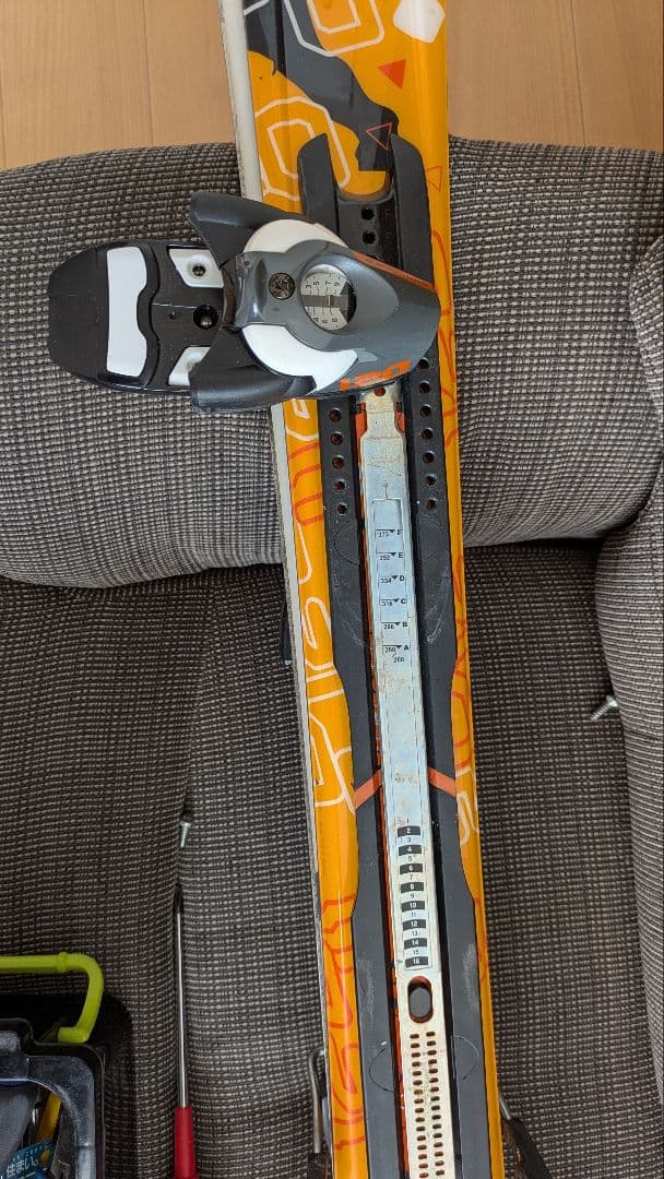 SALOMON AXESS ミッドスキー　中古　120cm ビンディング付き