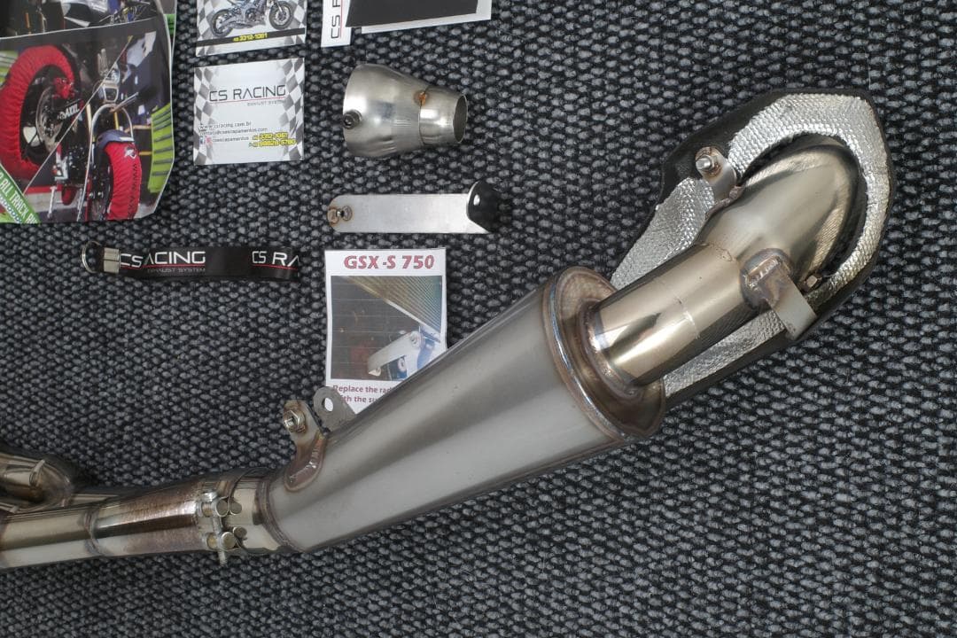 GSX-S750 CS Racing アンダーマウントフルエキゾーストマフラー