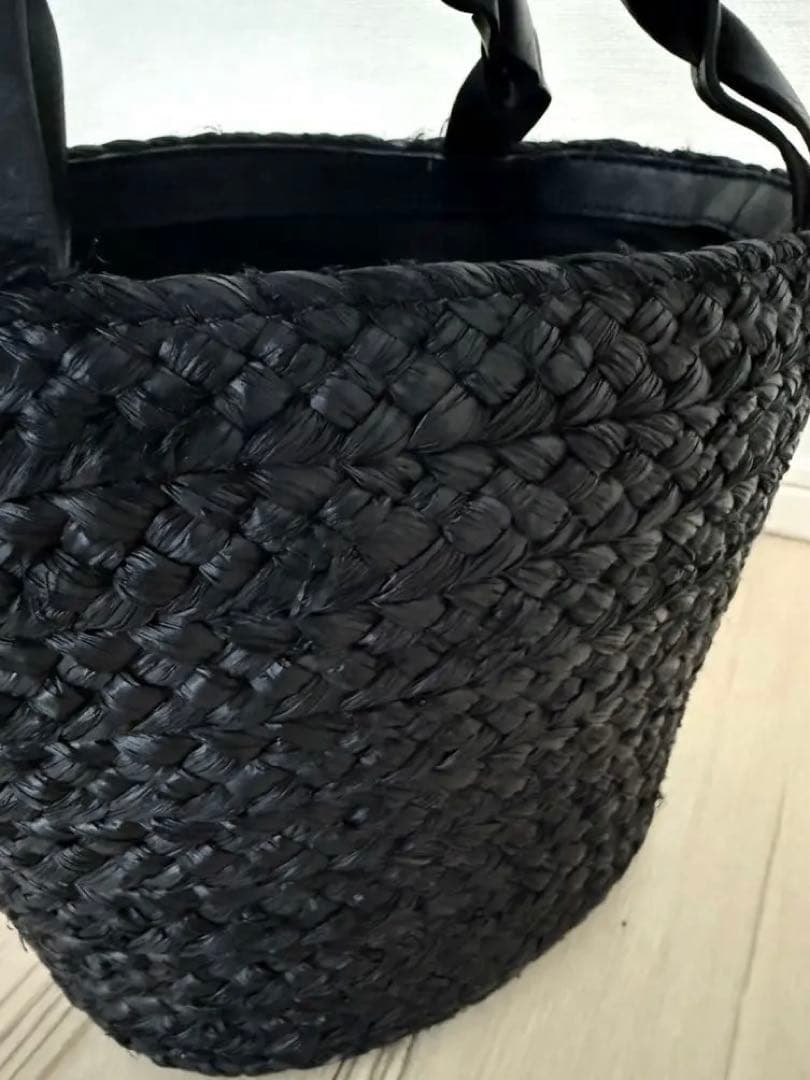 ヘレンカミンスキー　カゴバッグ　Marhianna M