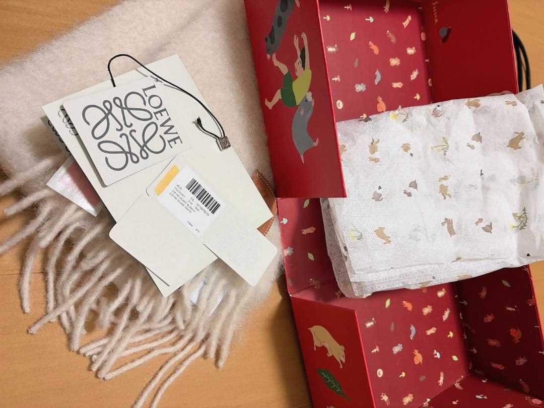 LOEWE マフラー　美品