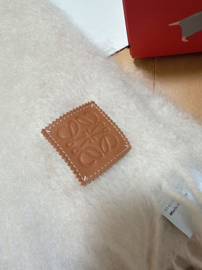 LOEWE マフラー　美品