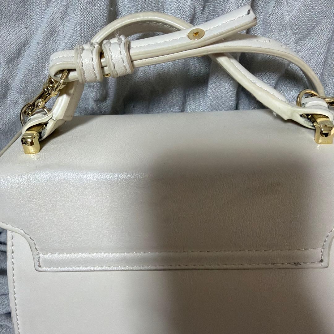 CELFORD ビジュースタッズポシェット アイボリー