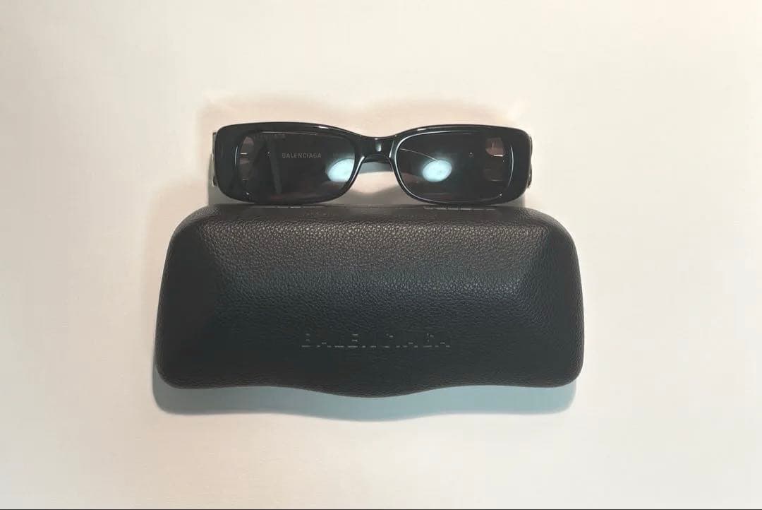 BALENCIAGA DYNASTY RECTANGLE サングラス 平本蓮