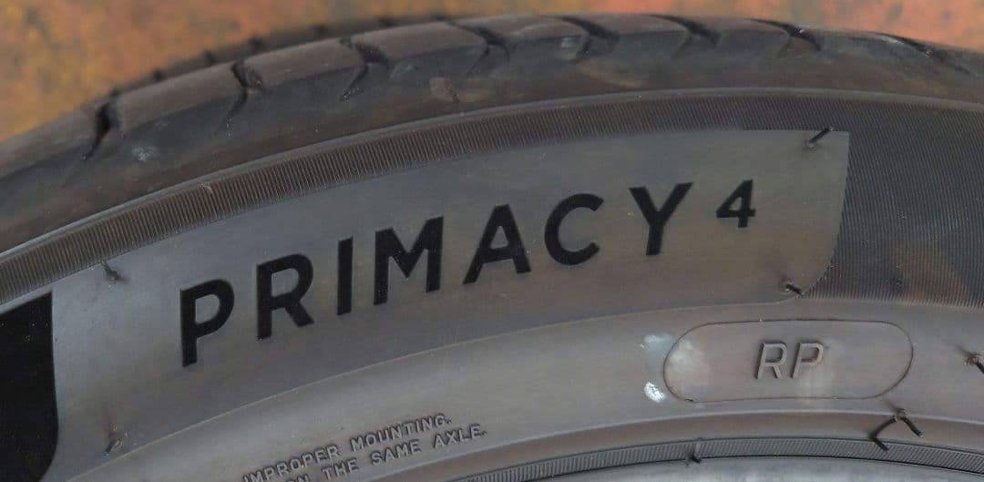 K*n様 送料込み　225/50R18　サマータイヤ2本セット