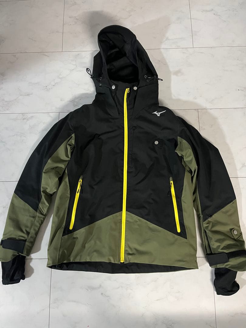 メロンソーダ　MIZUNO DEMO SOLID ブラック×カーキ　上