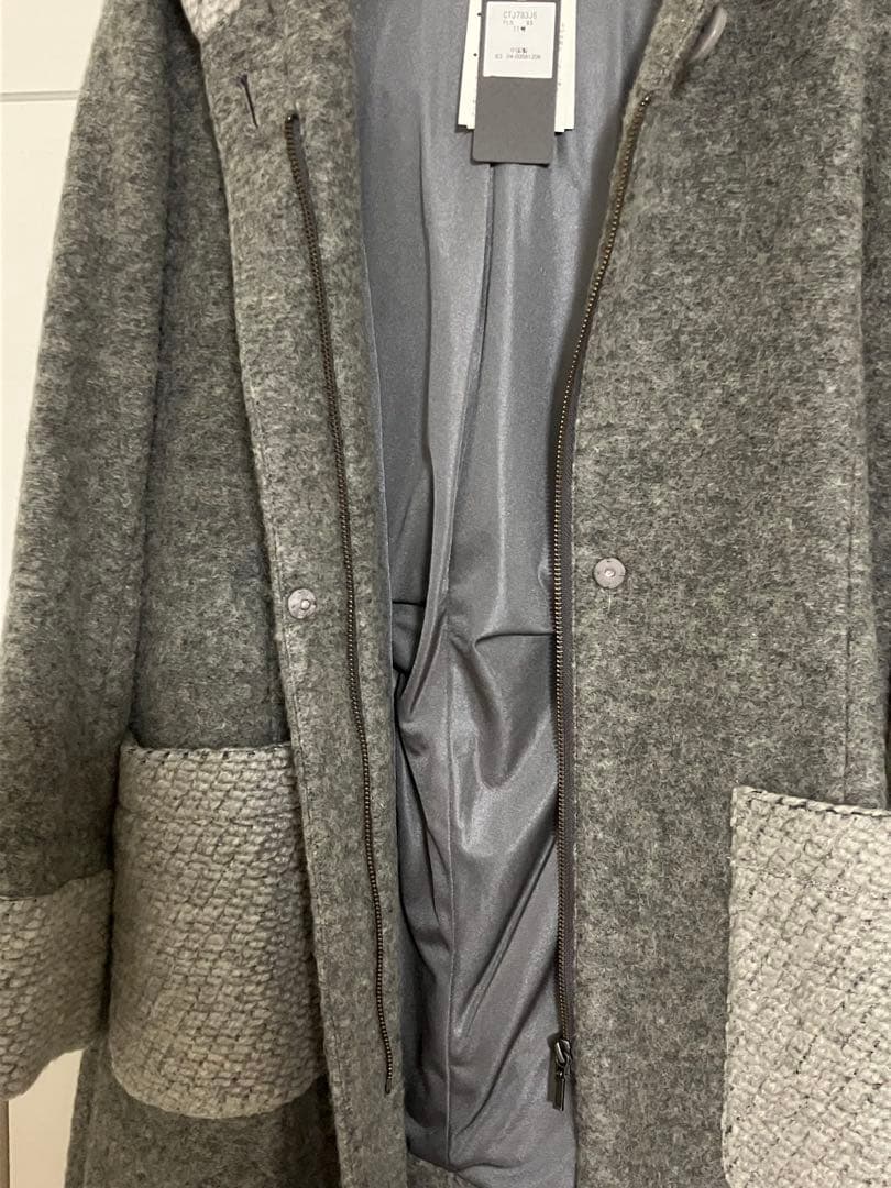 【新品未使用】ローラアシュレイ フード付きコート 11号　グレー