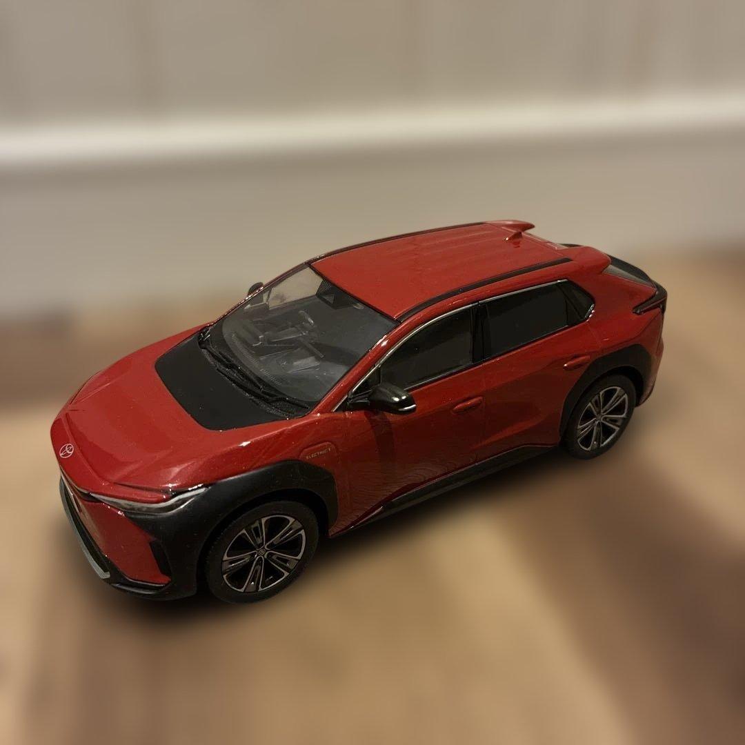 最終値下げ　bz4x カラーサンプル　10台