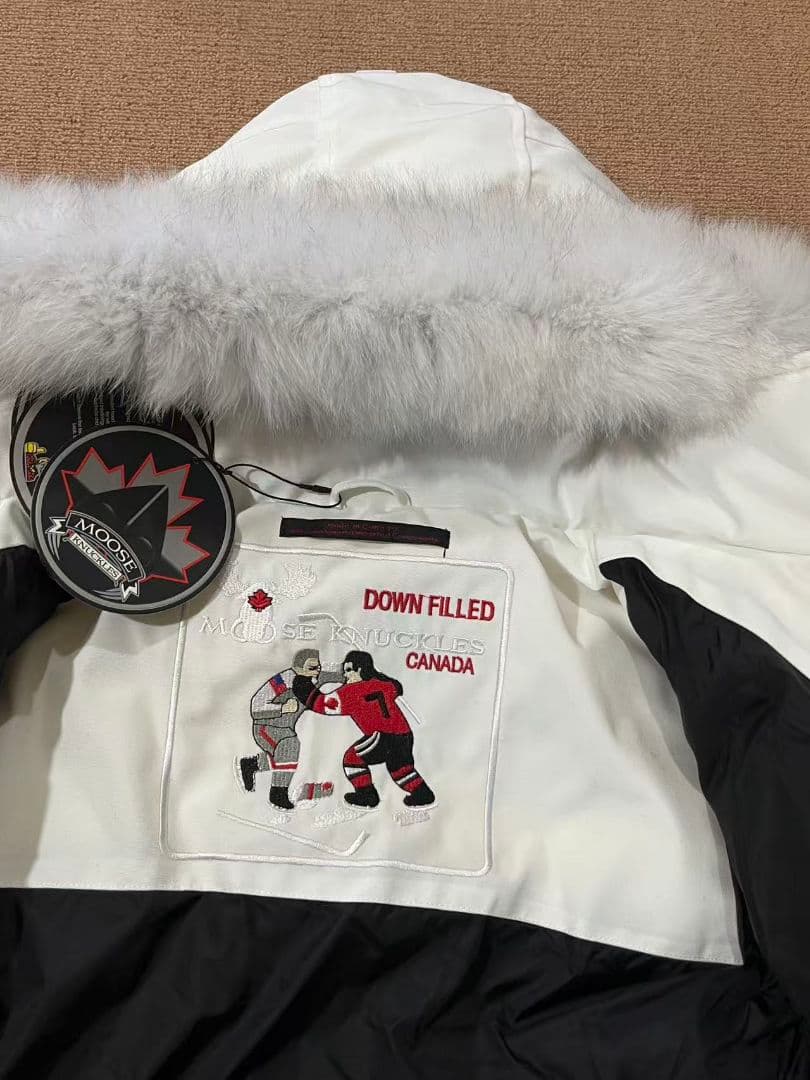 MOOSE KNUCKLES ホワイト ダウンジャケット S