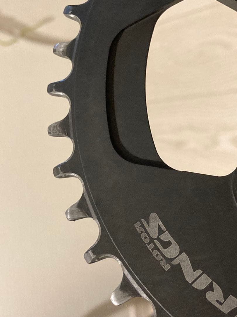 【売切価格】ROTOR Q-RING OVAL SPIDERING 52T