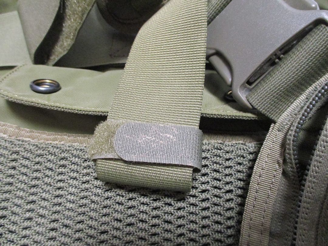 M240523D80★TASMANIAH TIGER サバゲー用ベスト