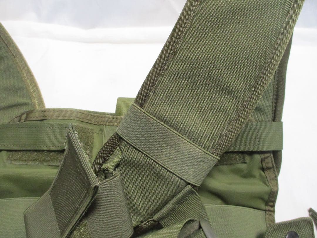 M240523D80★TASMANIAH TIGER サバゲー用ベスト