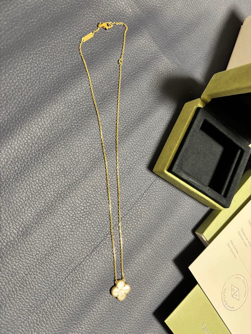 【ほぼ未使用】ヴァンクリーフ&アーペル　アルハンブラマザーオブパールネックレス