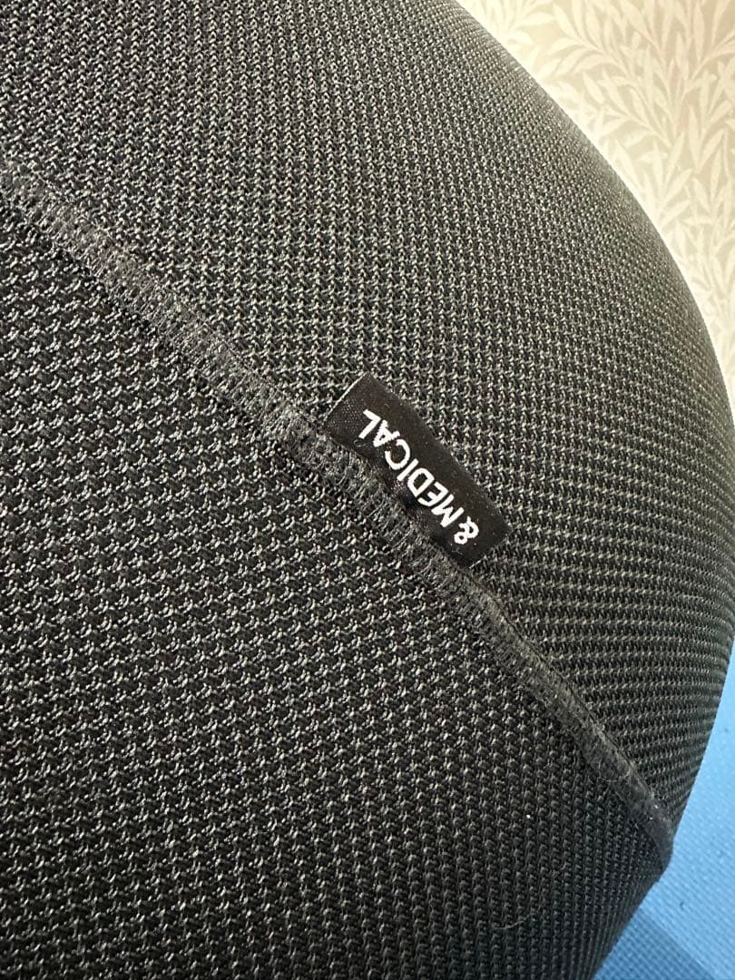 &MEDICAL バランスボール MALLOW Knit ブラック