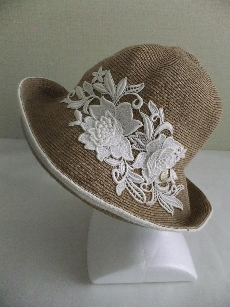 アシーナニューヨーク　ペーパーハット　大人気の帽子ブランド