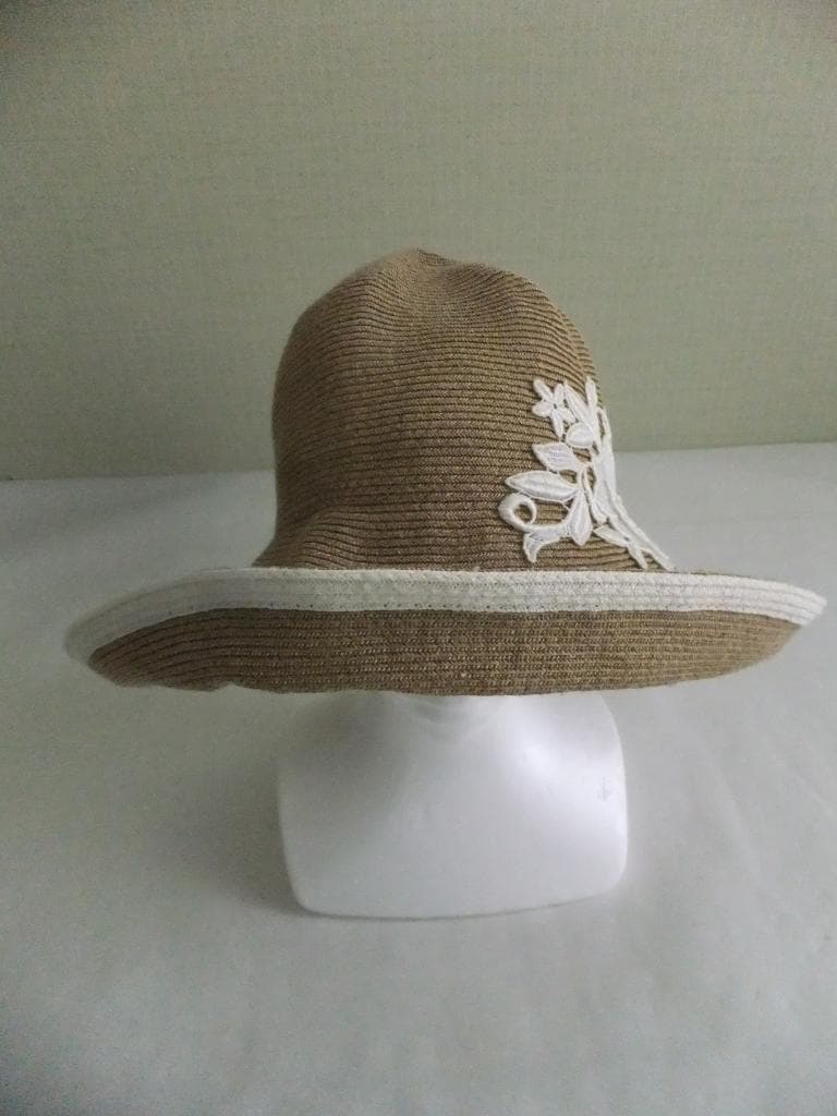 アシーナニューヨーク　ペーパーハット　大人気の帽子ブランド