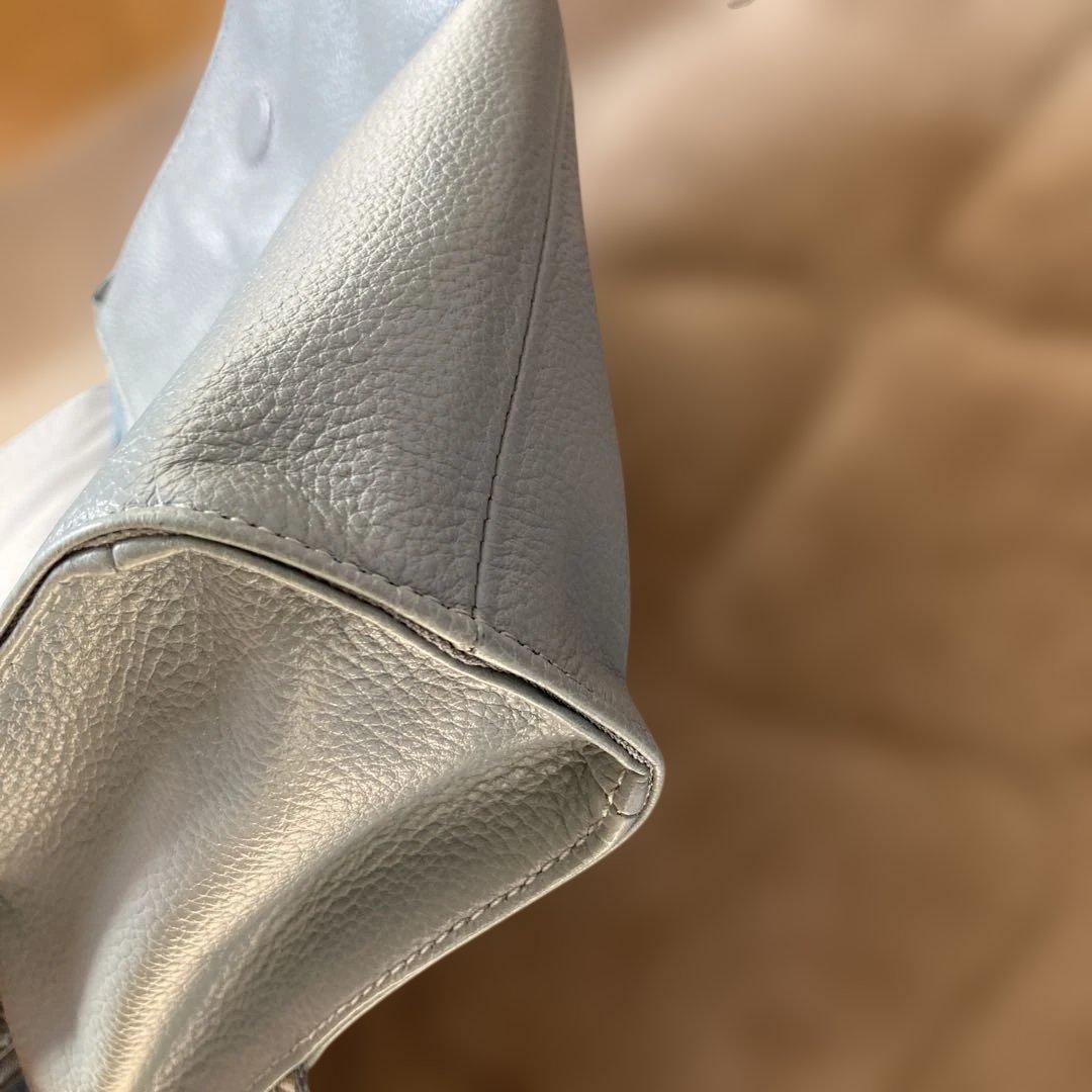 イアパピヨネワイドテープレザー ショルダーバッグ