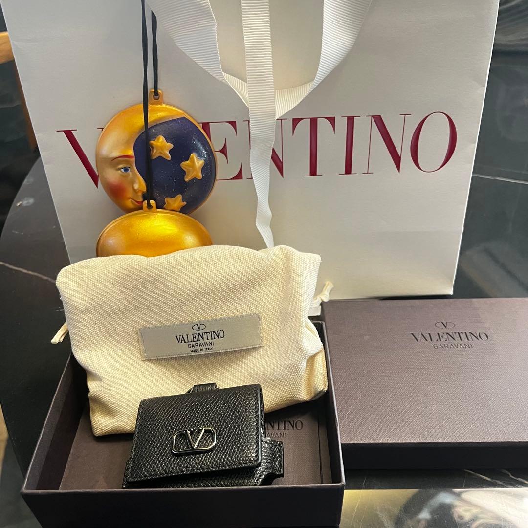 VALENTINO エアーポッズケース　ブラック