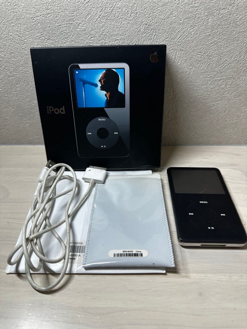 iPod Classic 第5世代 30GB ブラックMA146J