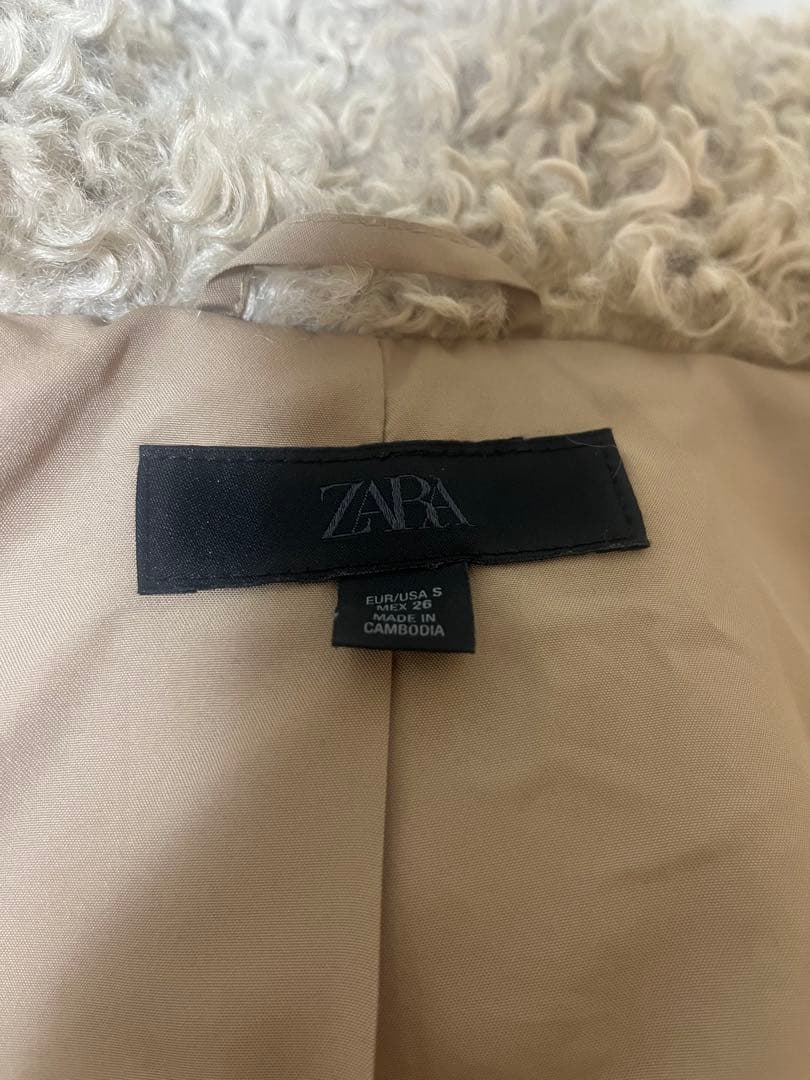 ソヨン【完売品】ZARA トグルボタン フェイクファージャケット S