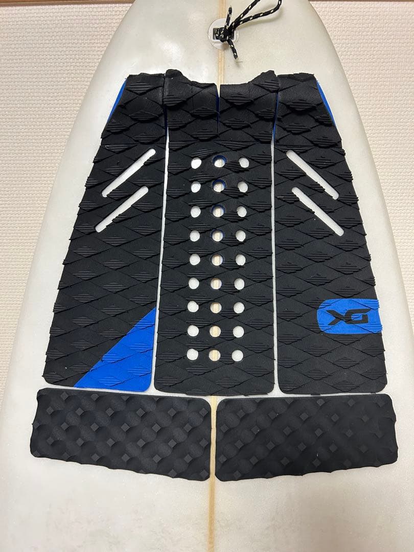 303サーフボード 178cm トライフィン　フライング