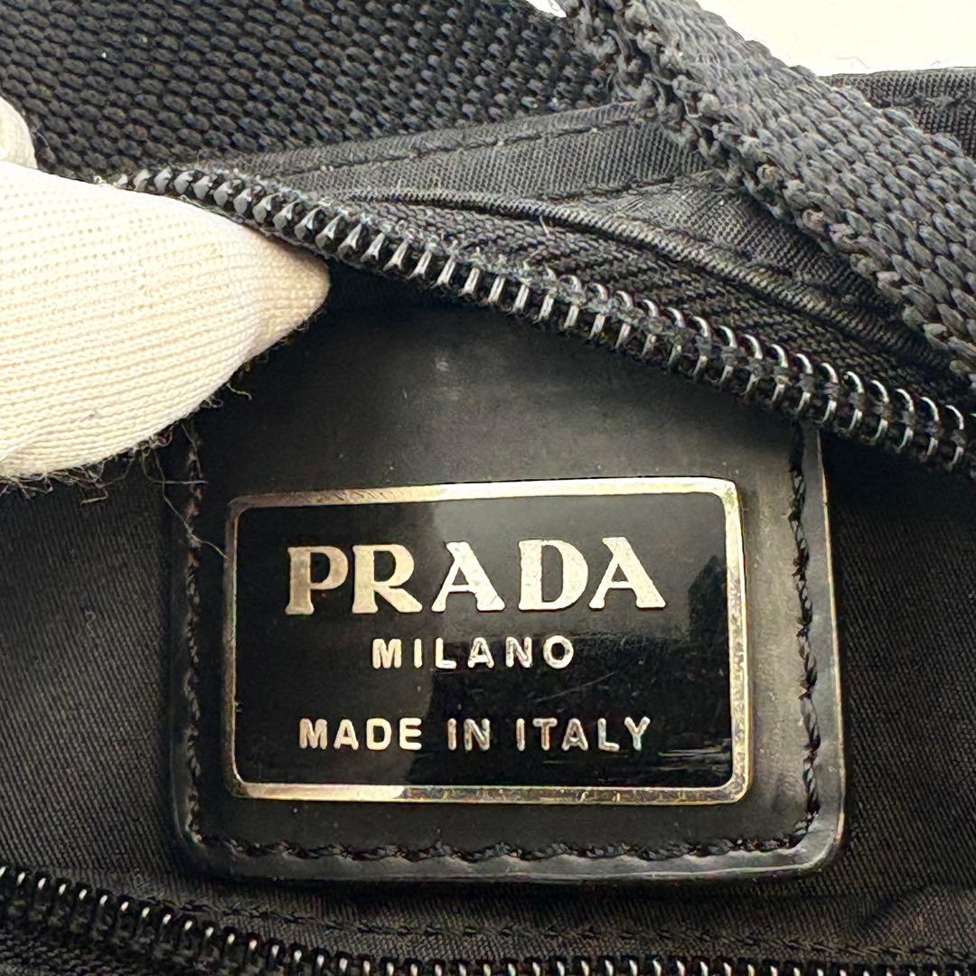PRADA ナイロン ショルダーバッグ ブラック 三角ロゴ 正規品20x20