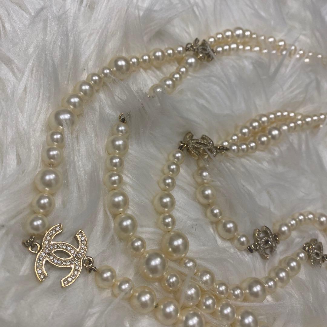 正規CHANEL美品シャネル★ホワイトパールネックレス クリスタルロゴ2連タイプ