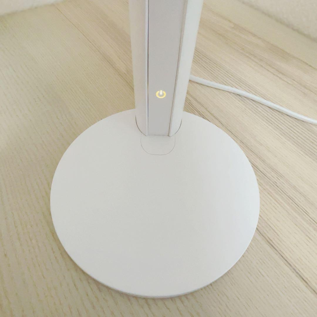 ジェントライトヒーリングライト研究所　USBソケット2個付き