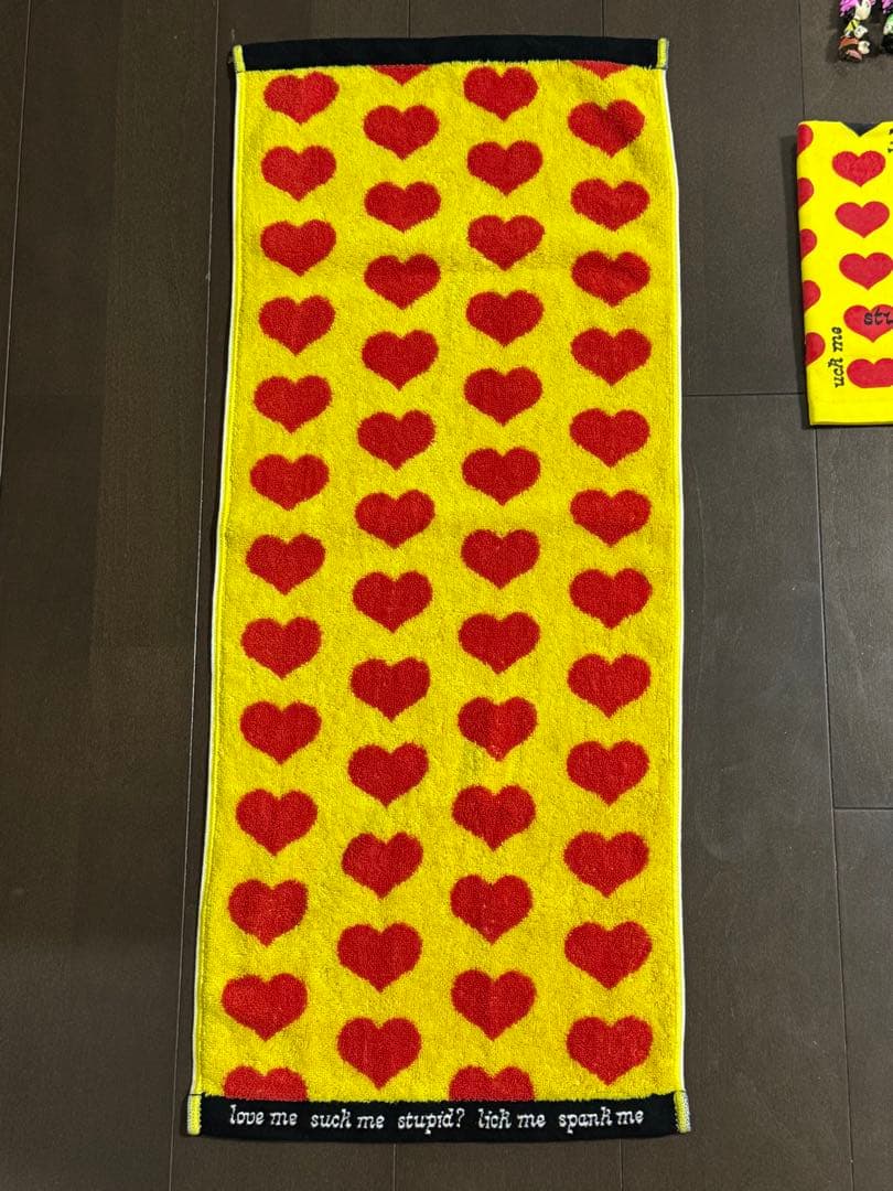 hide PERFECT SINGLE BOX CD DVD ギター型ピンバッジ