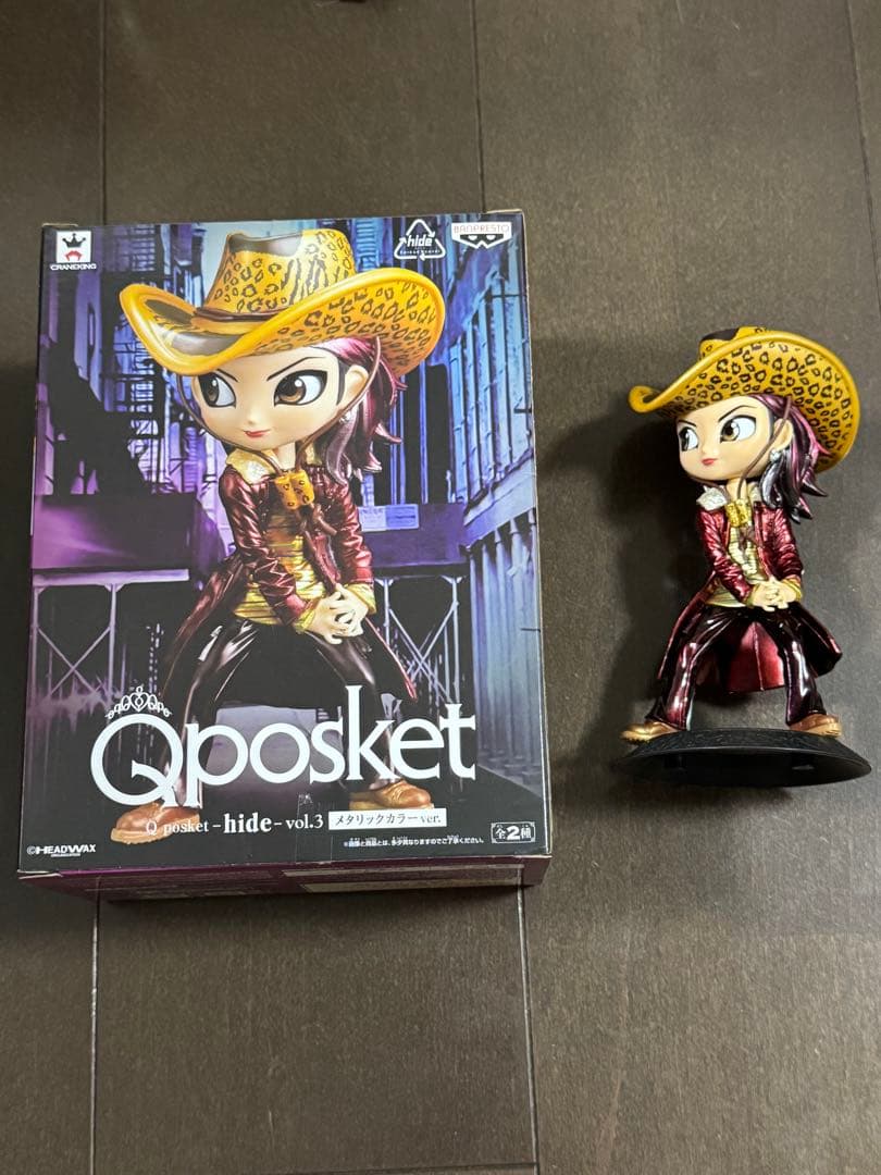 hide PERFECT SINGLE BOX CD DVD ギター型ピンバッジ