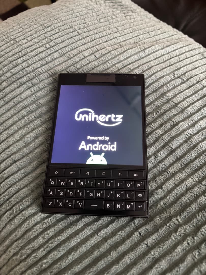 Unihertz Titan2 【物理キーボード搭載スマホ】