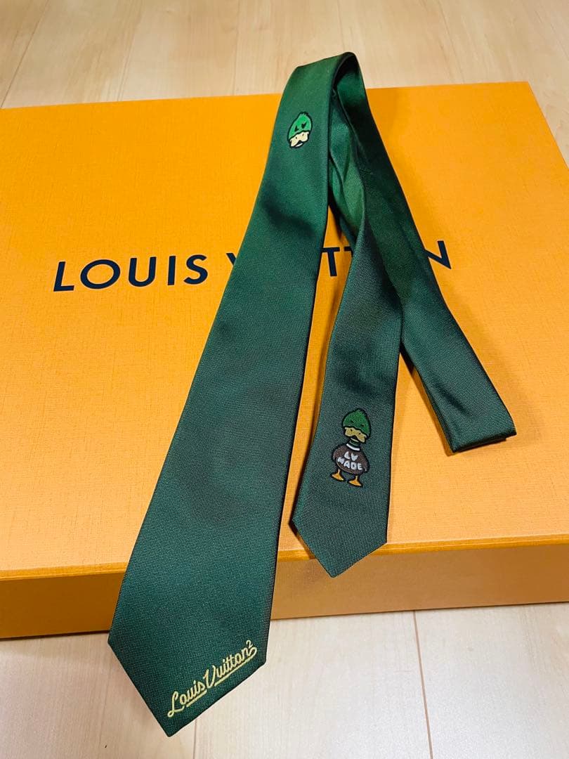 美品　ルイヴィトン　NIGOコラボネクタイ