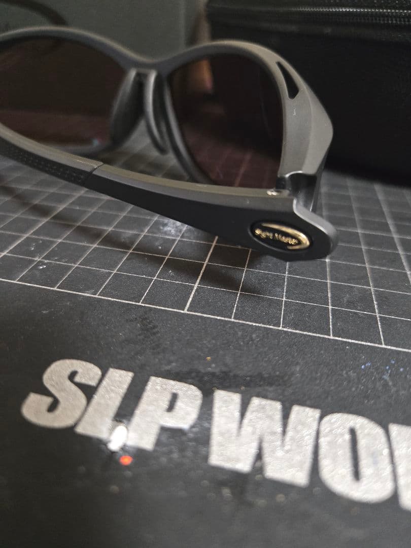 ダ*る様 ロトンド　マットブラック　サイトマスター　偏光