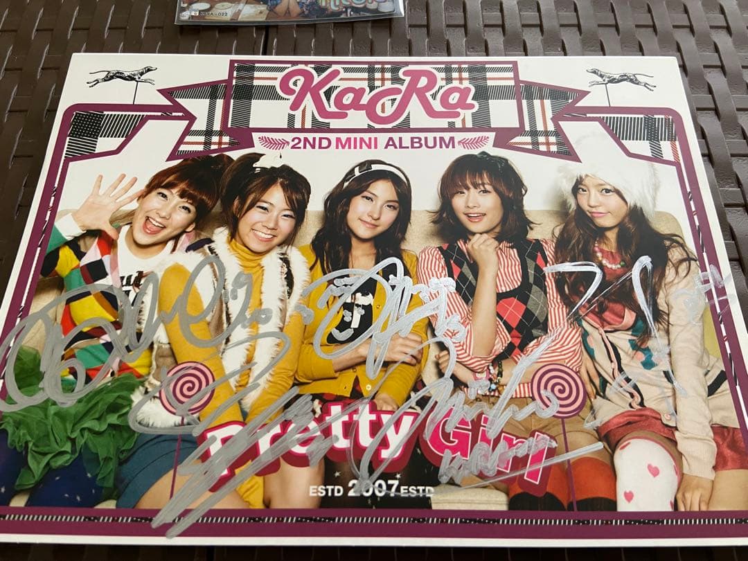 KARA 直筆サイン入り2nd Mini Album Pretty Girl