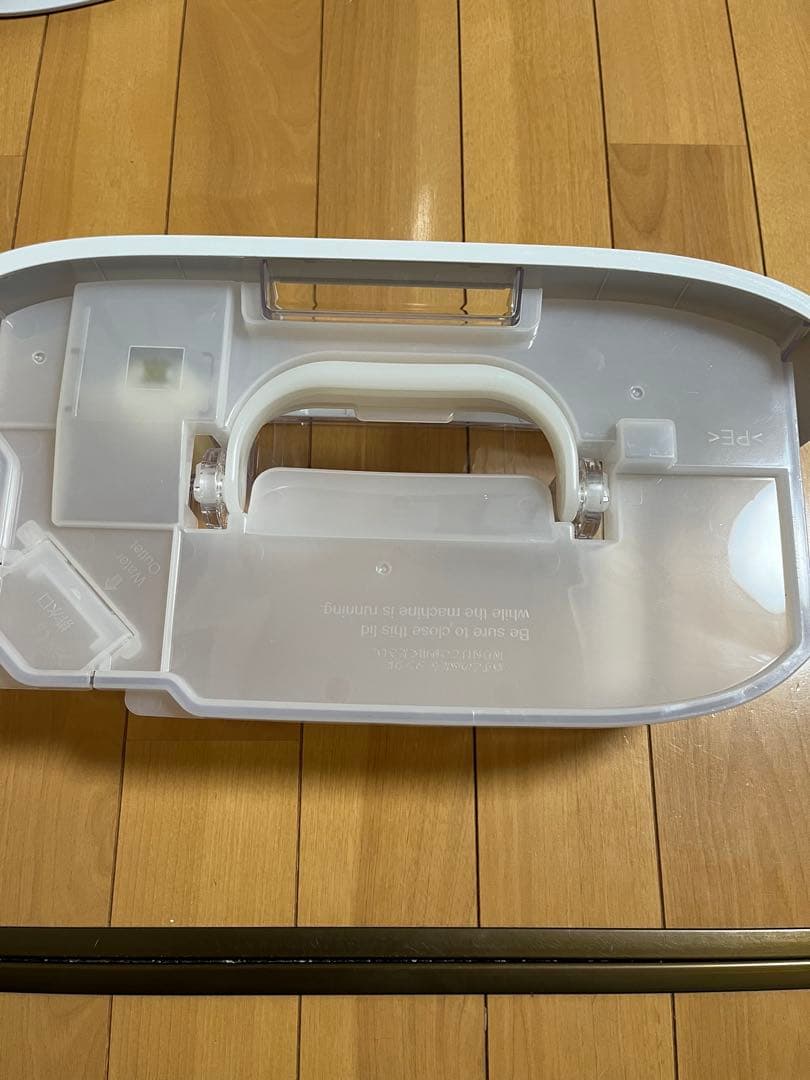 コムギ Panasonic 衣類乾燥除湿機　F-YZVX60 2023年製