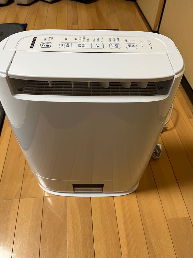 コムギ Panasonic 衣類乾燥除湿機　F-YZVX60 2023年製