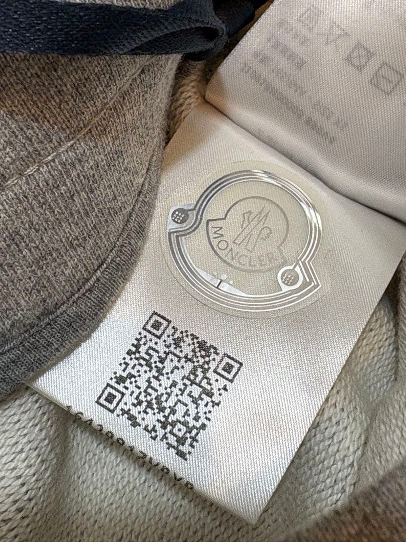 MONCLER 未使用ハートロゴ スウェットパンツ定価113.300円サイズXS