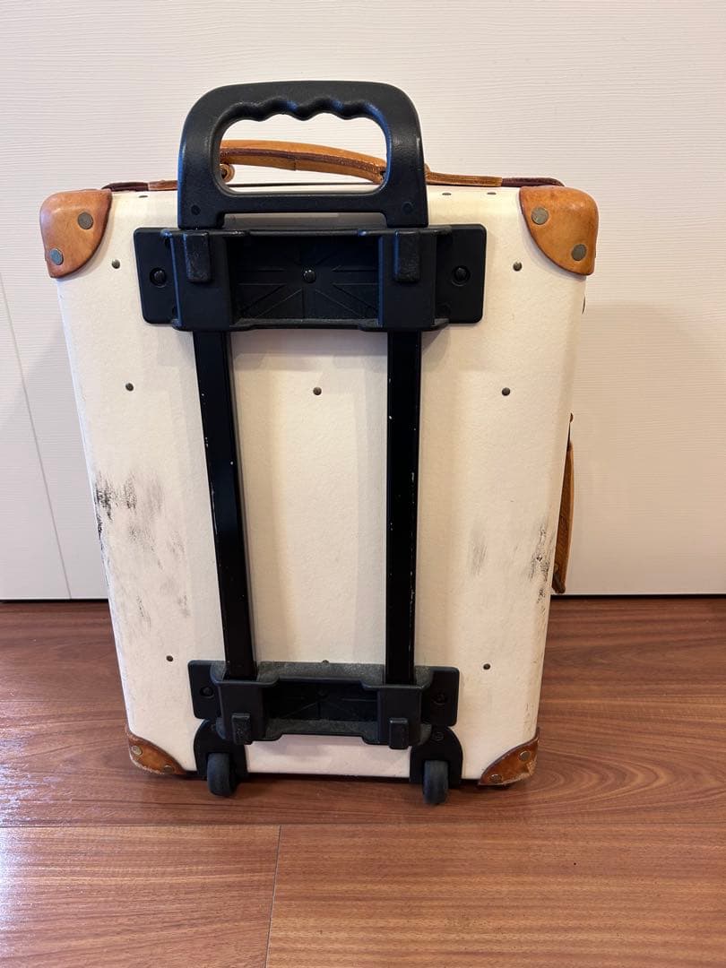 グローブトロッター　サファリ　キャリーケース　機内持ち込み可