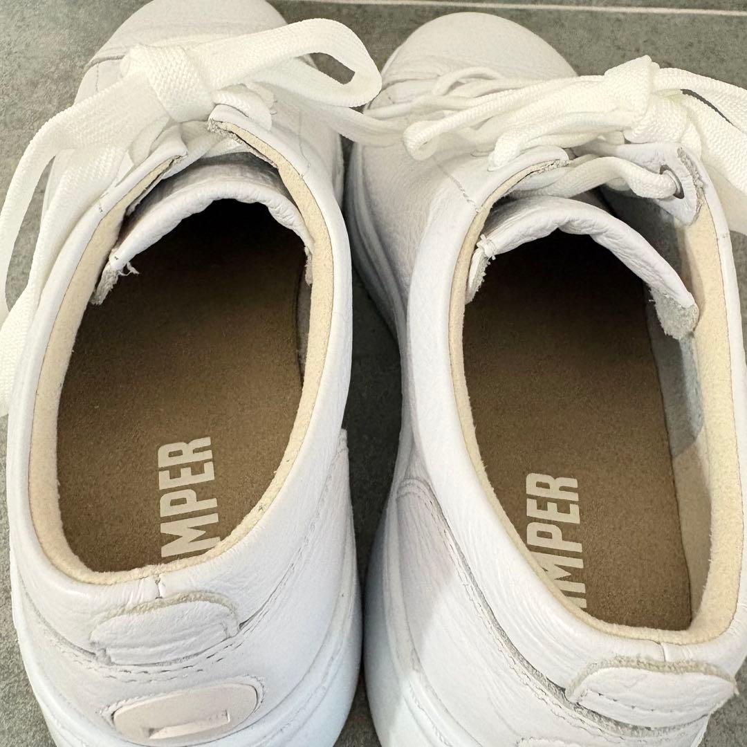 【極美品】CAMPER カンペール レザー スニーカー 白 ３5 シボ加工 厚底