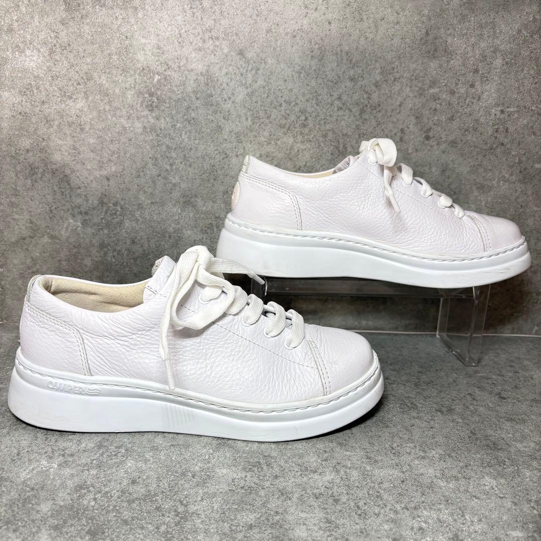 【極美品】CAMPER カンペール レザー スニーカー 白 ３5 シボ加工 厚底
